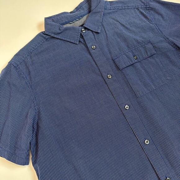 The North Face Mini Stripe Men’s Button Front Shirt - Picture 2 of 6